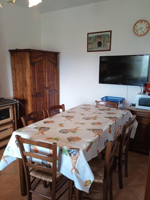 Casa Vacanze Il Pero Марсилиана Экстерьер фото